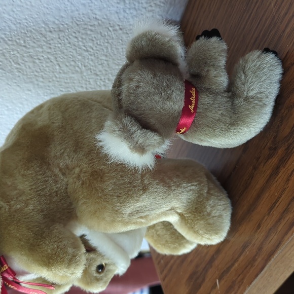 Like New I Love Aus Australia Plush Kangaroo Baby Joey Koala Bear Set - Picture 5 of 7